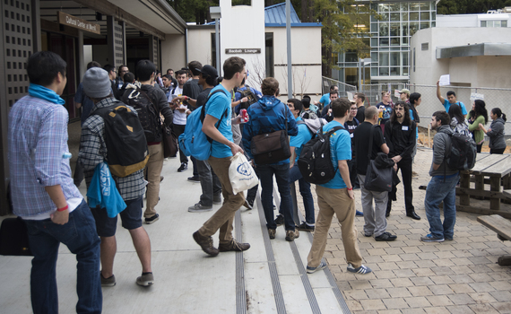 HuffPo: A Clash of Codes at Hack UCSC 2015