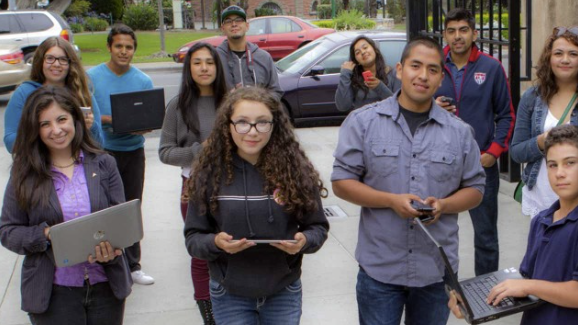 Digital NEST & Salinas Public Library Launch Youth Tech Program